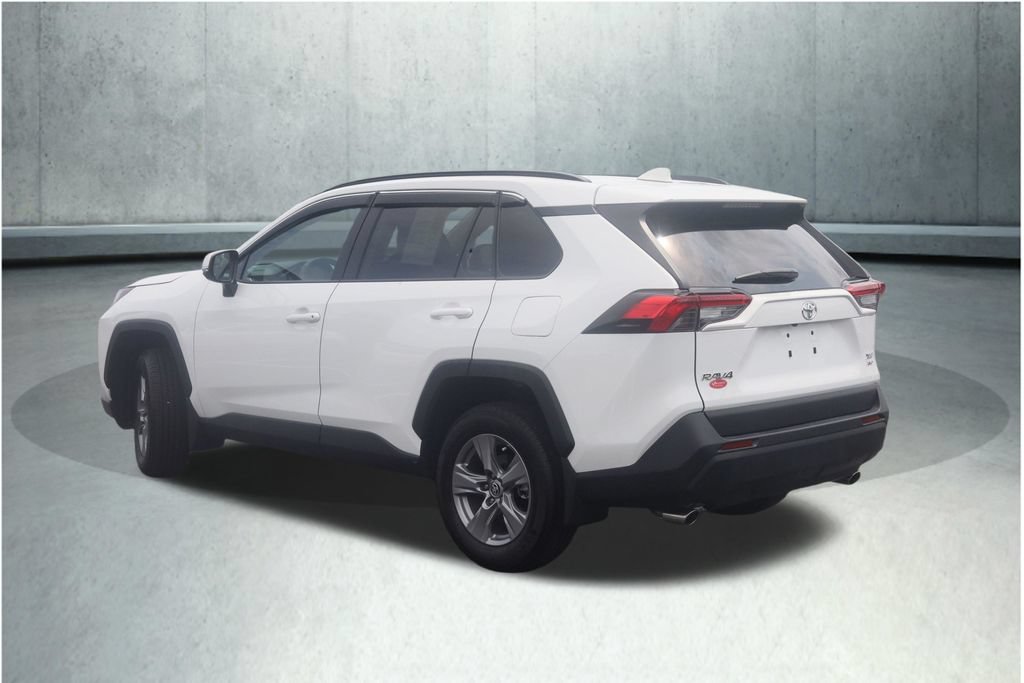 Used 2025 Toyota RAV4 XLE AWD/4WD image 14