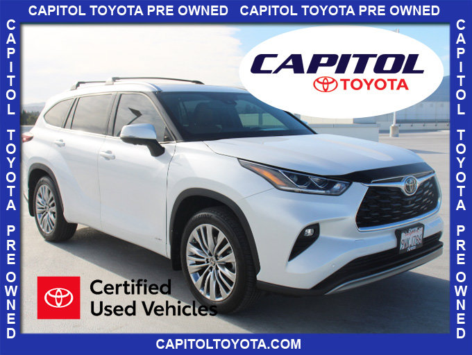 Certified 2025 Toyota Highlander Platinum AWD/4WD image 1