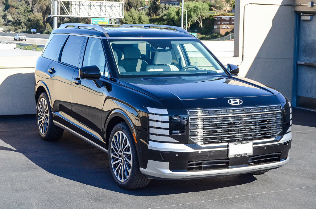 New 2026 Hyundai Palisade Calligraphy AWD/4WD image 3