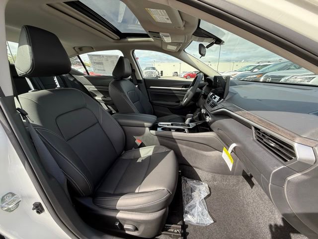 New 2025 Nissan Altima 2.5 SL image 18