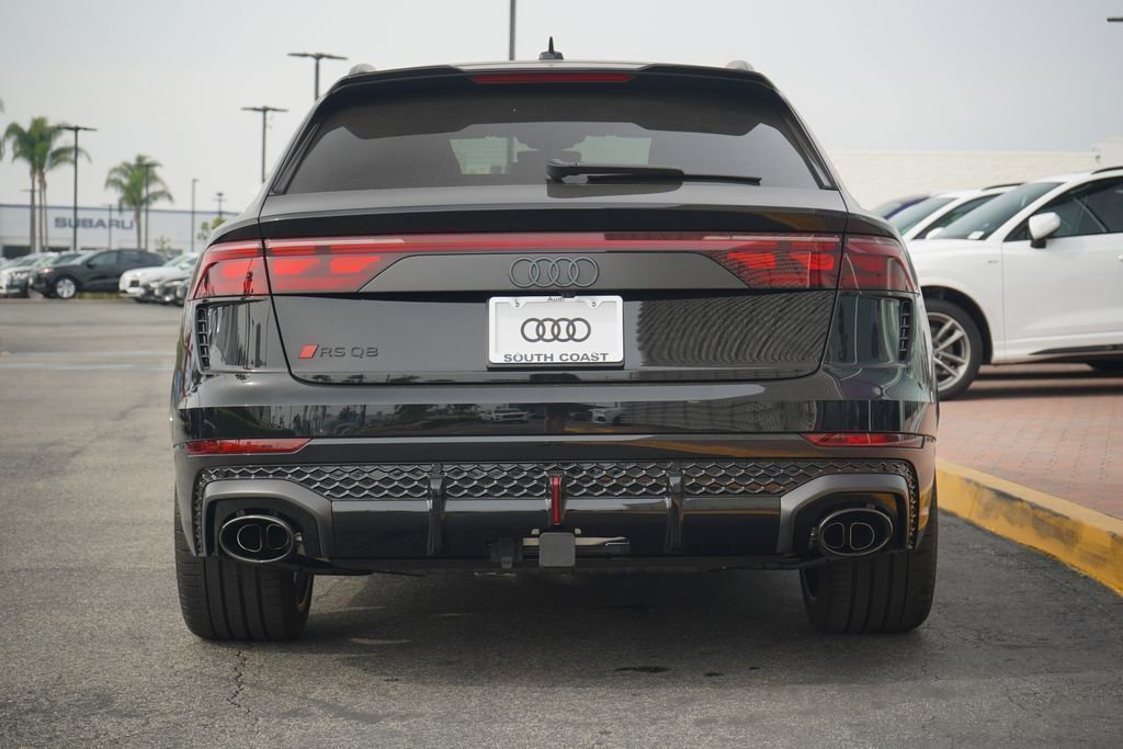 New 2026 Audi RS Q8 performance image 4