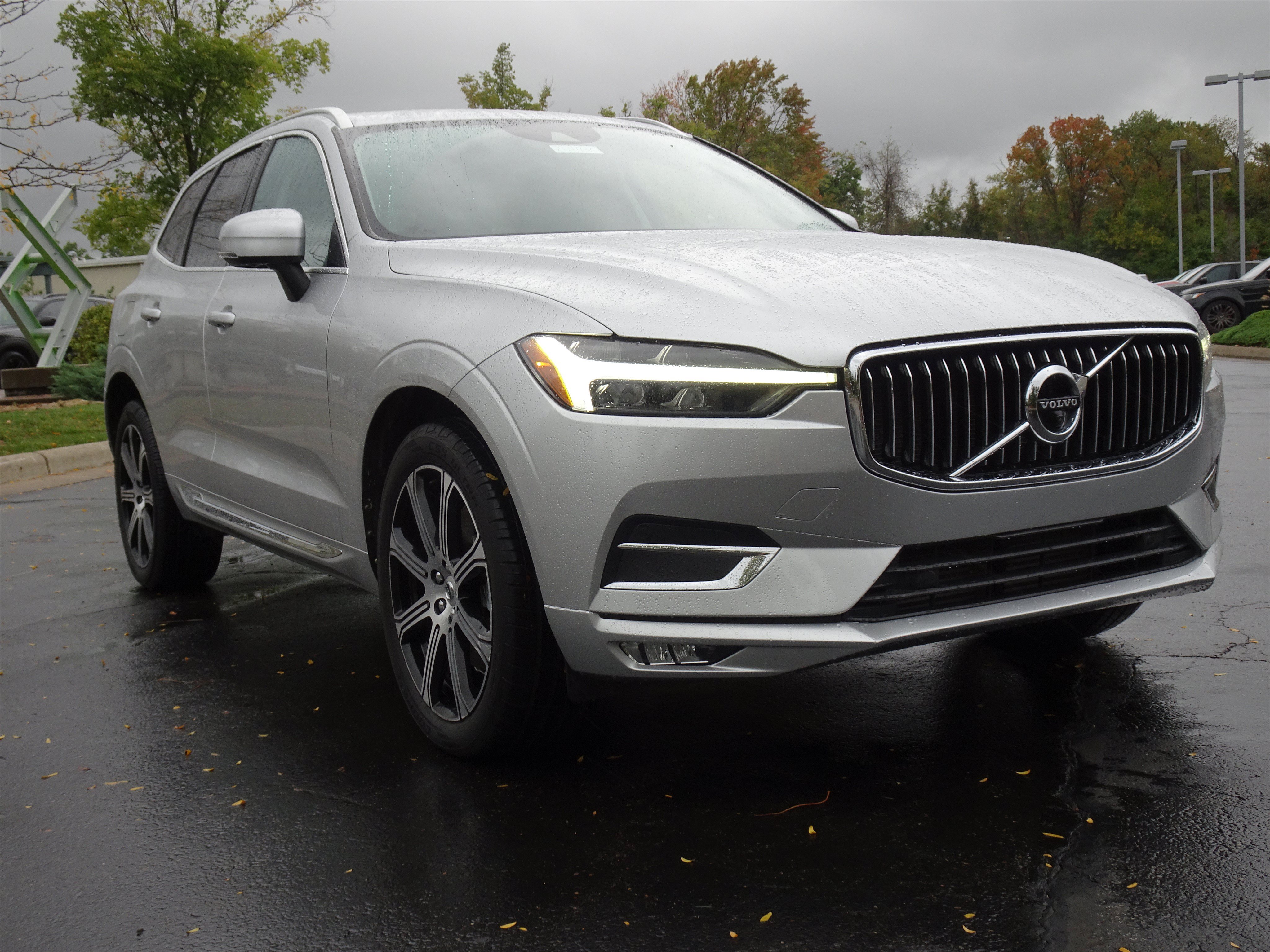 Used 2021 Volvo XC60 T6 Inscription AWD/4WD image 11