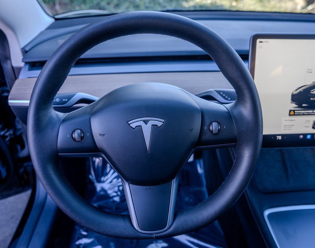 Used 2023 Tesla Model 3 Performance image 5