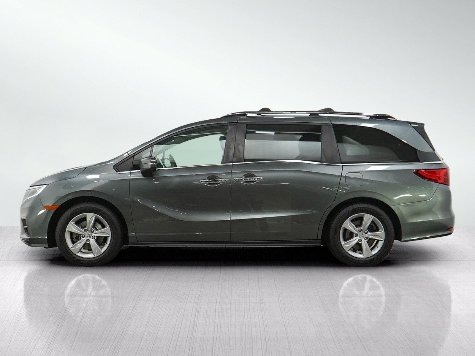 Used 2018 Honda Odyssey EX-L image 2