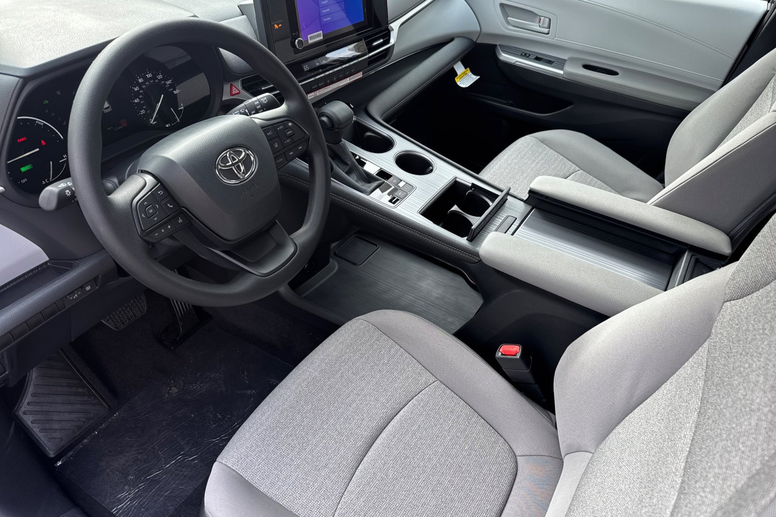 New 2026 Toyota Sienna LE FWD image 10