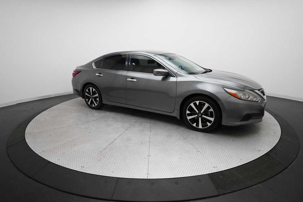 Used 2018 Nissan Altima 2.5 SR image 13