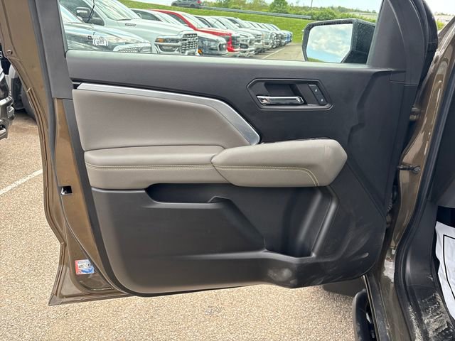 Used 2024 Chevrolet Colorado ZR2 AWD/4WD image 7