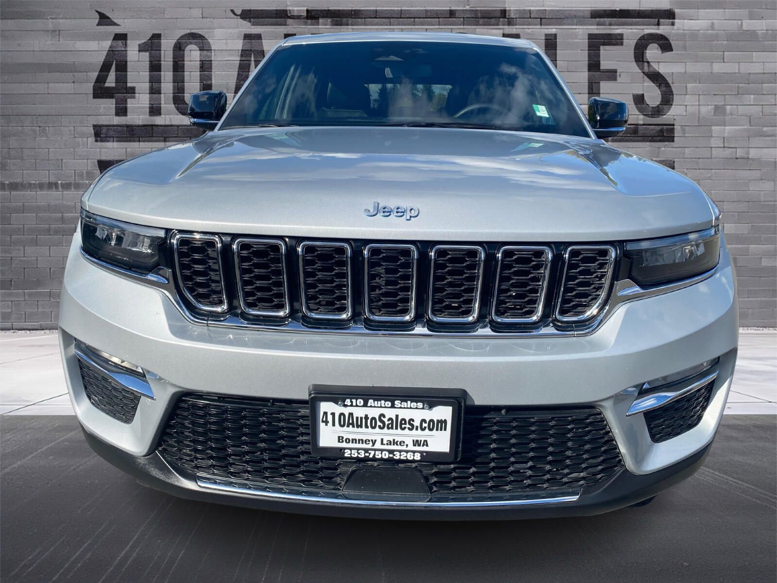 Used 2024 Jeep Grand Cherokee Limited 4xe image 5