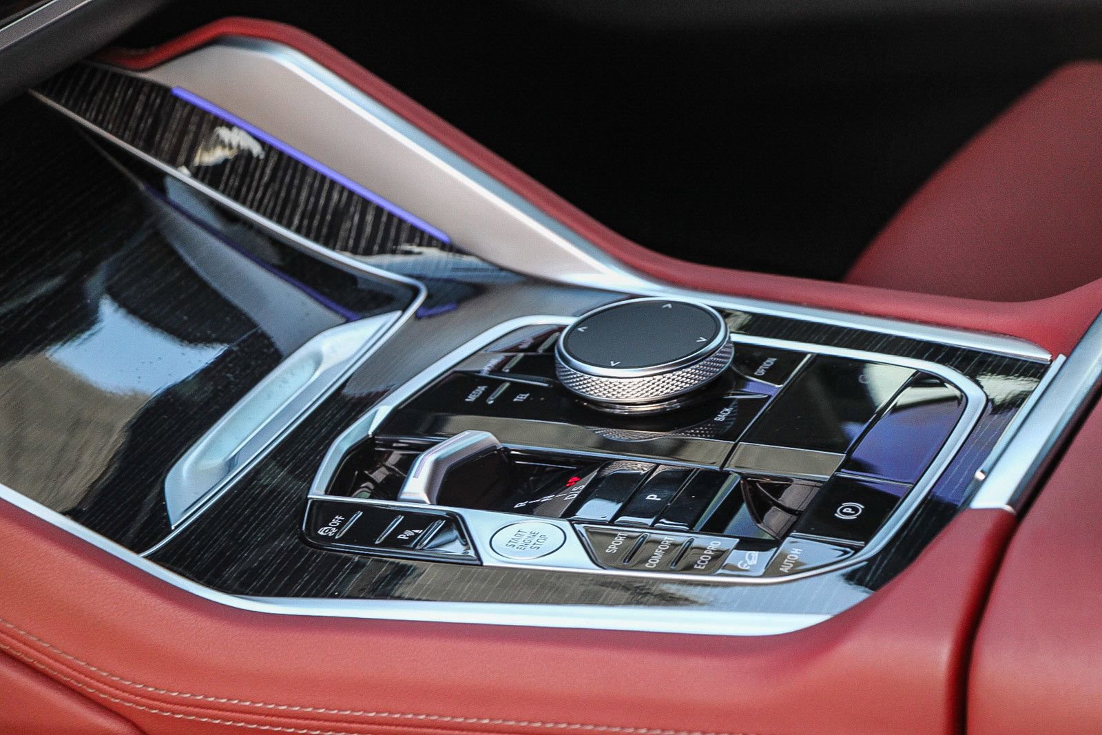 Used 2024 BMW X6 xDrive40i w/ Premium Package image 21