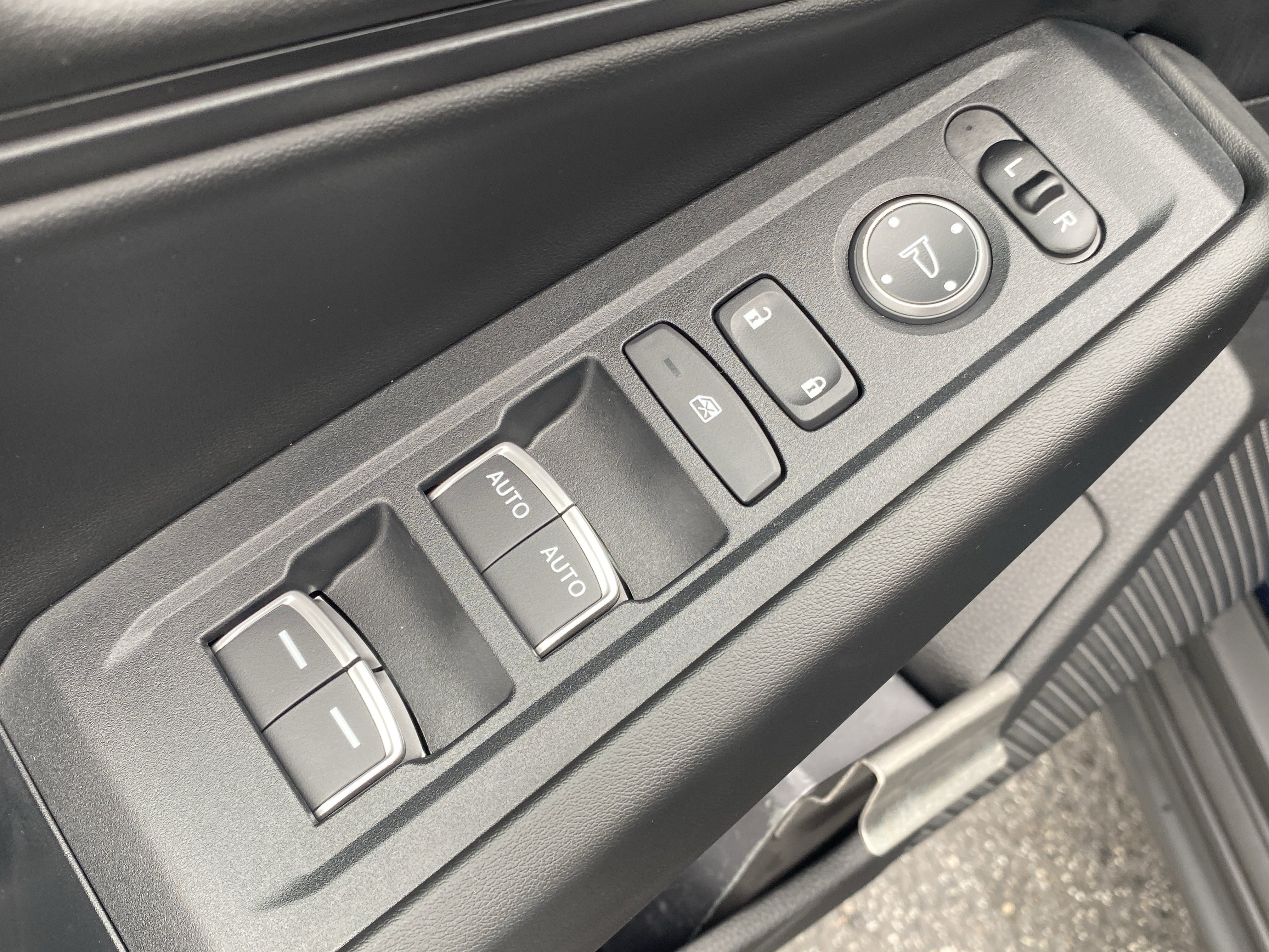 Certified 2025 Honda Accord SE image 17