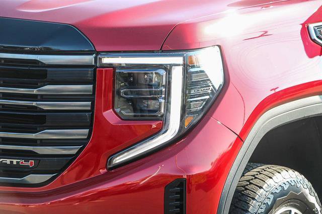Used 2025 GMC Sierra 1500 AT4 w/ AT4 Premium Package image 8