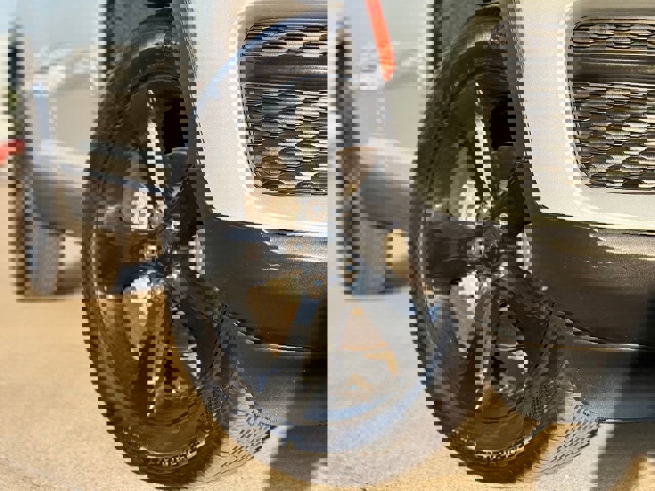 Used 2022 Jeep Grand Cherokee Altitude image 11