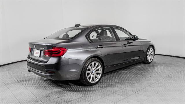 Used 2016 BMW 320i xDrive Sedan w/ Sport Package AWD/4WD image 6