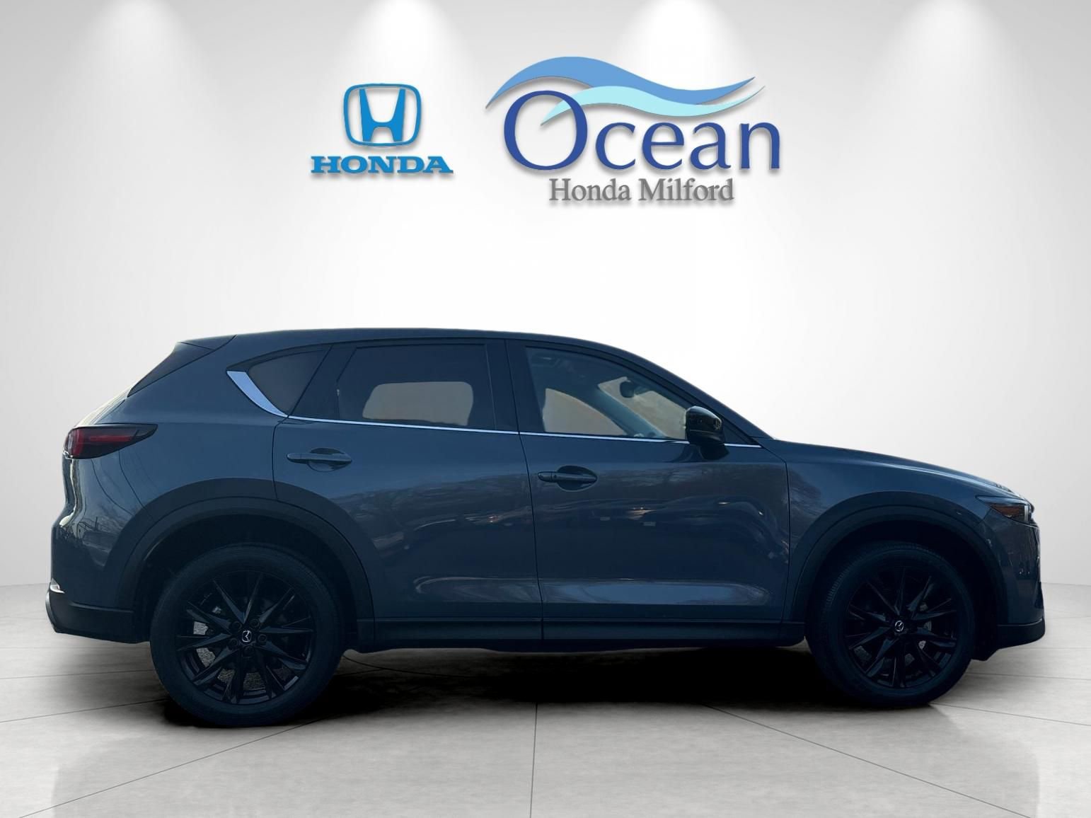 Used 2024 MAZDA CX-5 Carbon Edition AWD/4WD image 2