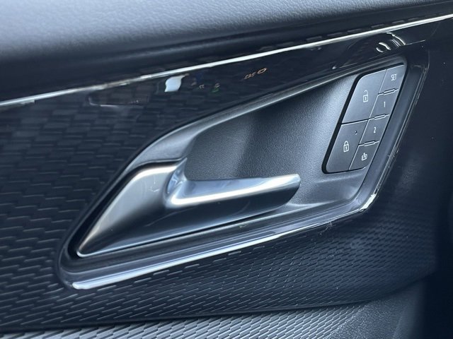 New 2025 Chevrolet Blazer EV RS image 14