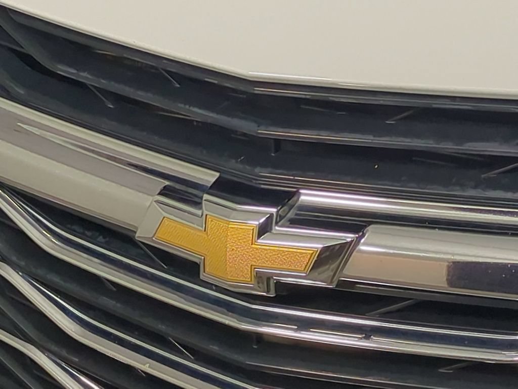 Used 2025 Chevrolet Malibu LT FWD image 13