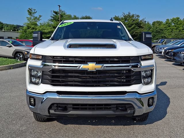 Used 2025 Chevrolet Silverado 2500 LT w/ Convenience Package AWD/4WD video 2