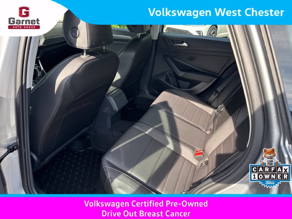 Certified 2023 Volkswagen Jetta SE FWD image 30