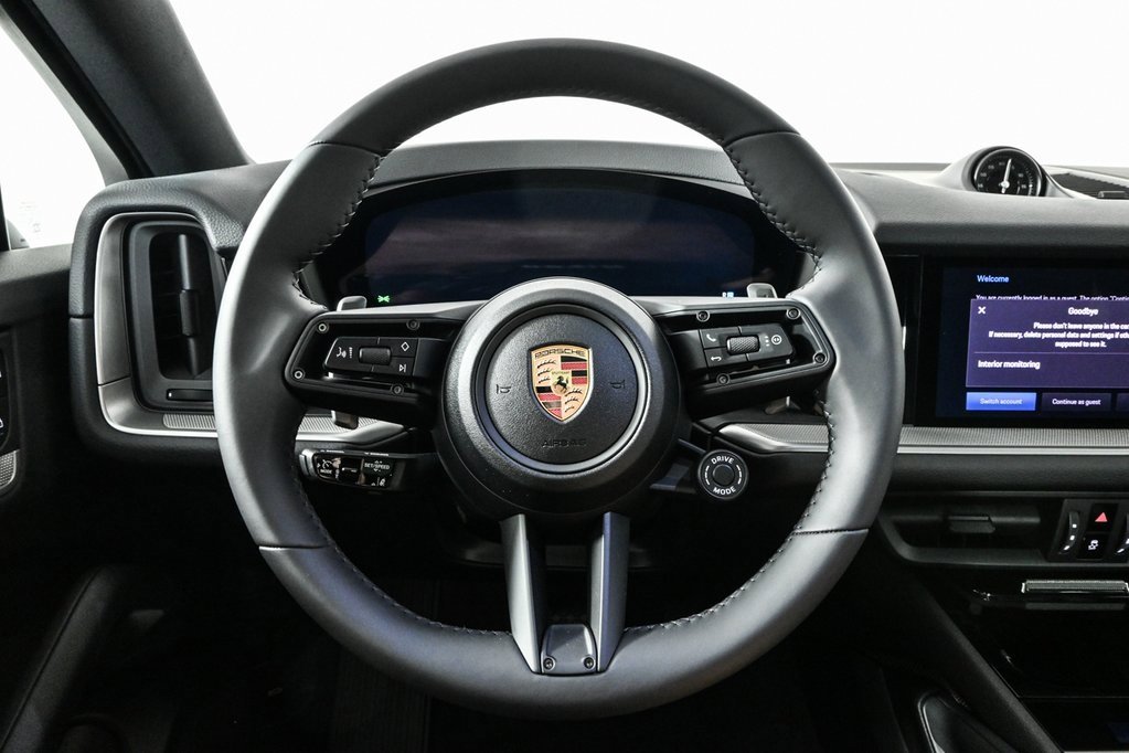 Certified 2025 Porsche Cayenne Coupe image 10