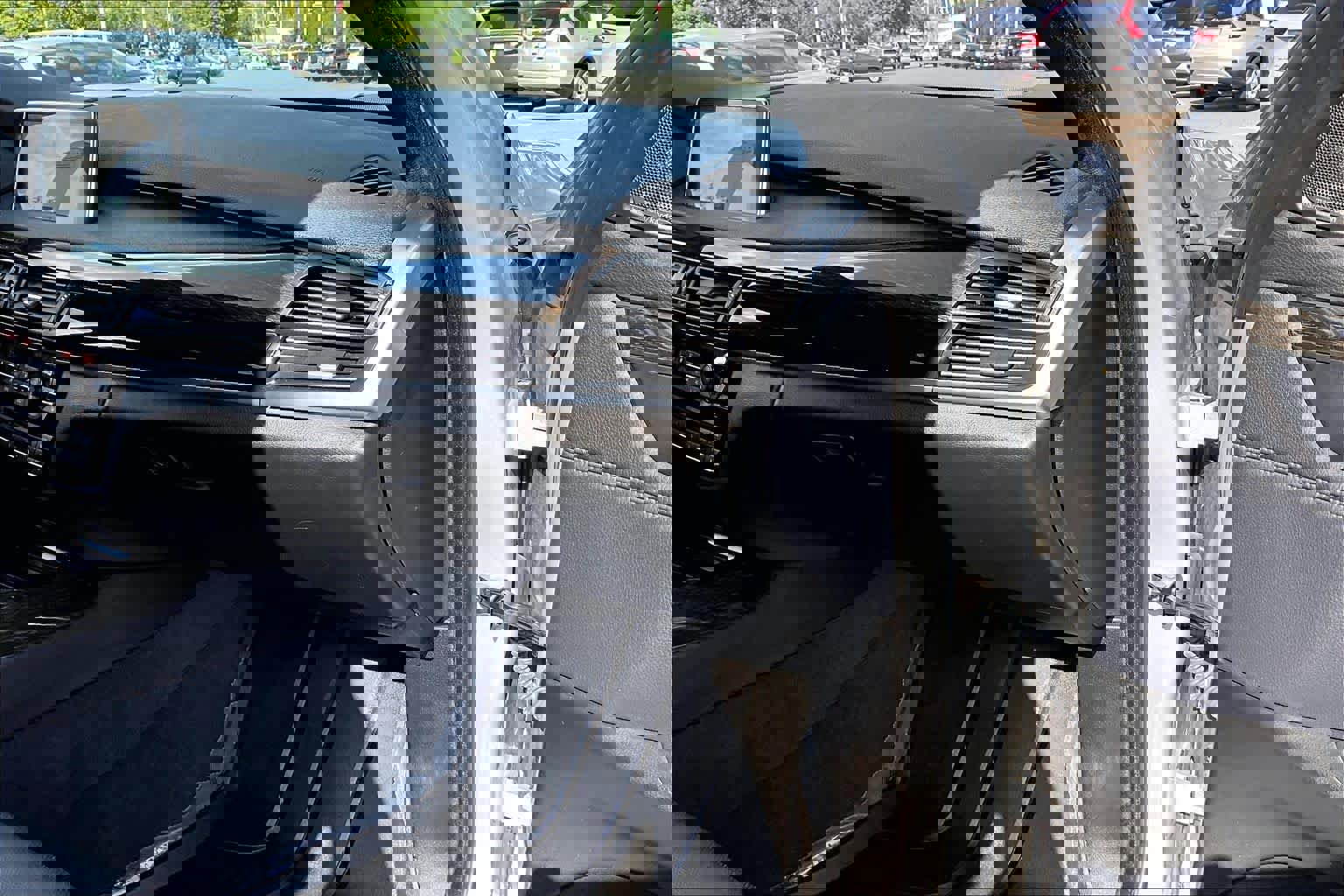 Used 2018 BMW X5 xDrive50i AWD/4WD image 18