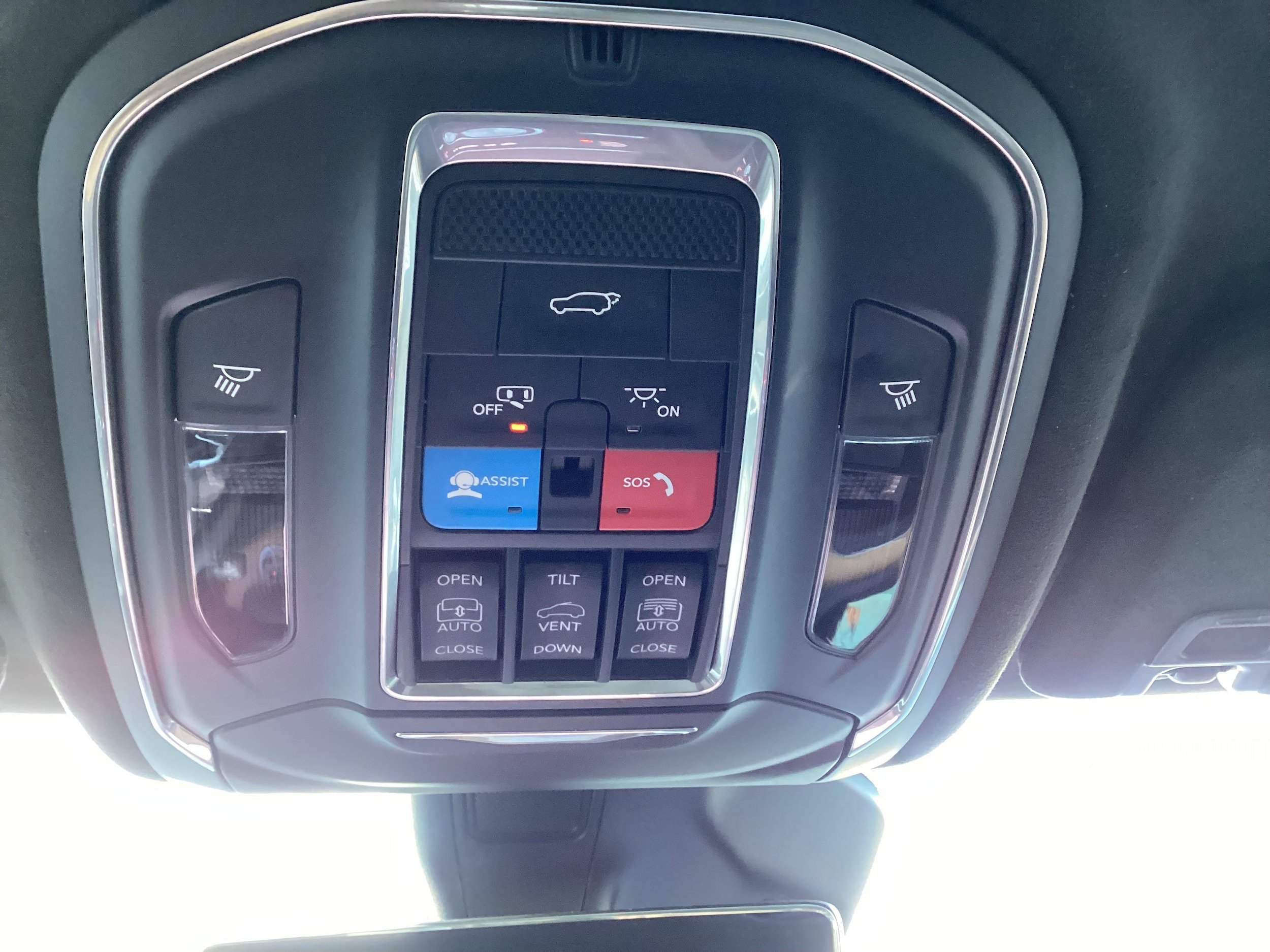 Used 2025 Jeep Grand Cherokee L Summit image 24