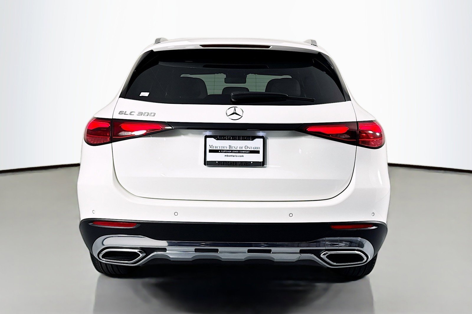 Certified 2025 Mercedes-Benz GLC 300 image 4