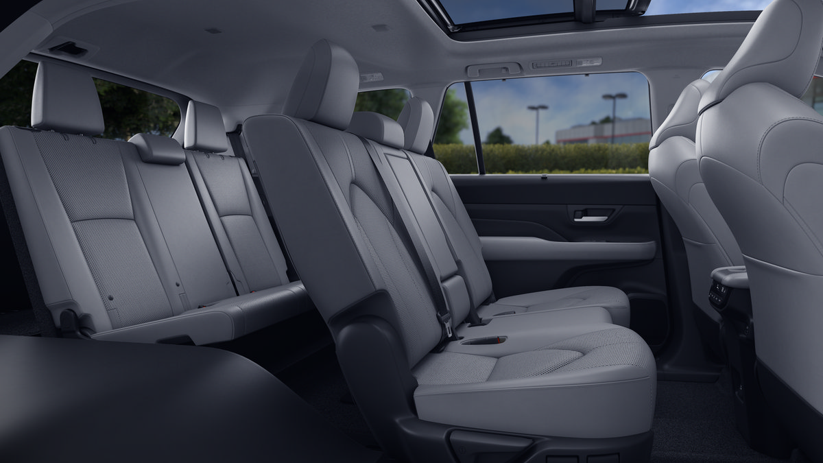 New 2026 Toyota Grand Highlander AWD image 2