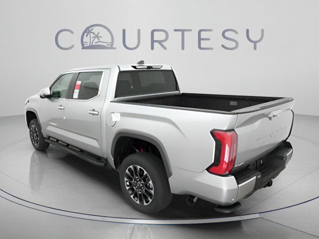 Used 2025 Toyota Tundra Limited AWD/4WD image 7