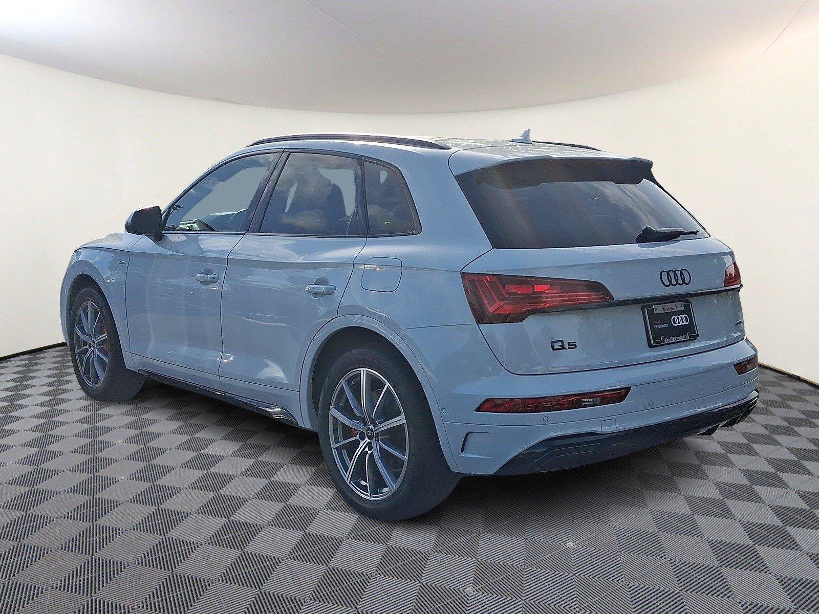 Used 2024 Audi Q5 e Prestige AWD/4WD image 4