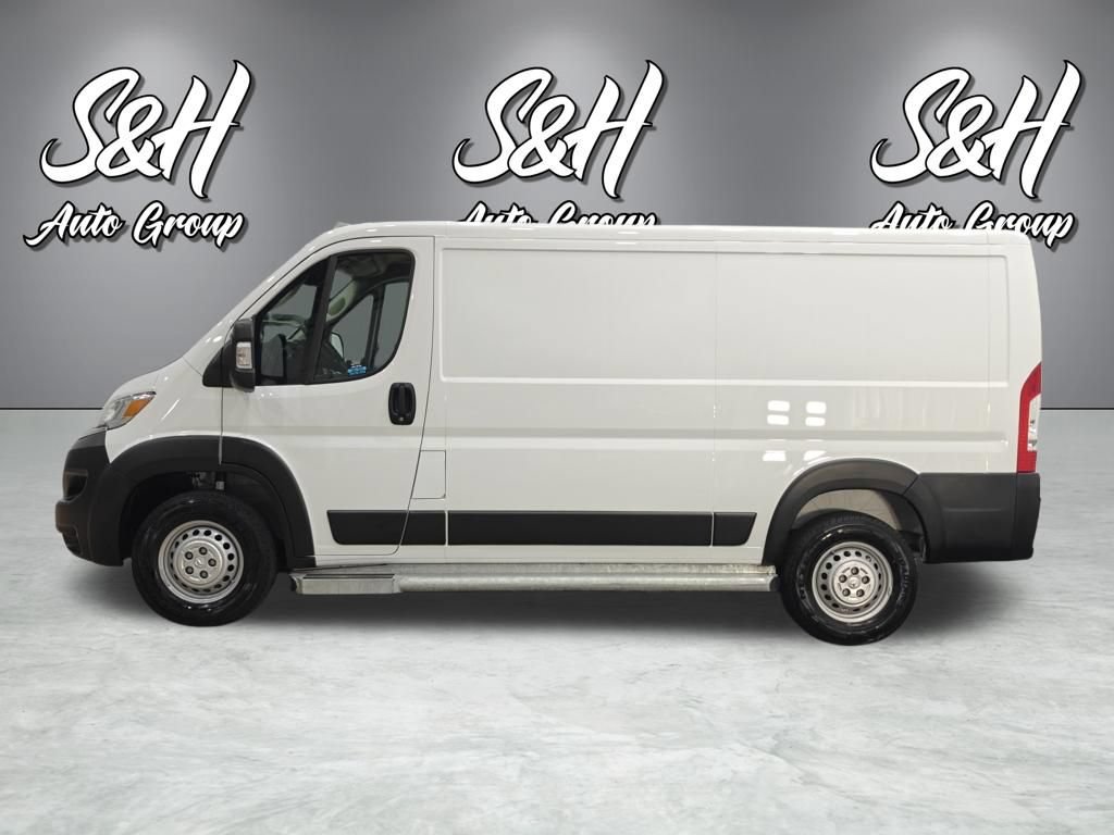Used 2025 RAM ProMaster 2500 w/ U-Haul Equipment Group FWD image 13