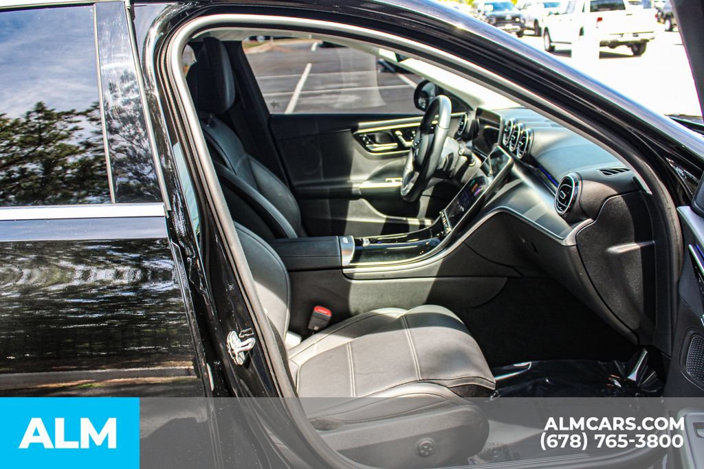 Used 2025 Mercedes-Benz C 300 Sedan image 18