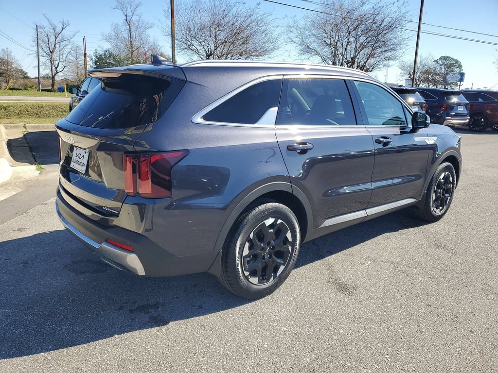 New 2026 Kia Sorento S w/ S Panoramic Sunroof Package FWD image 4