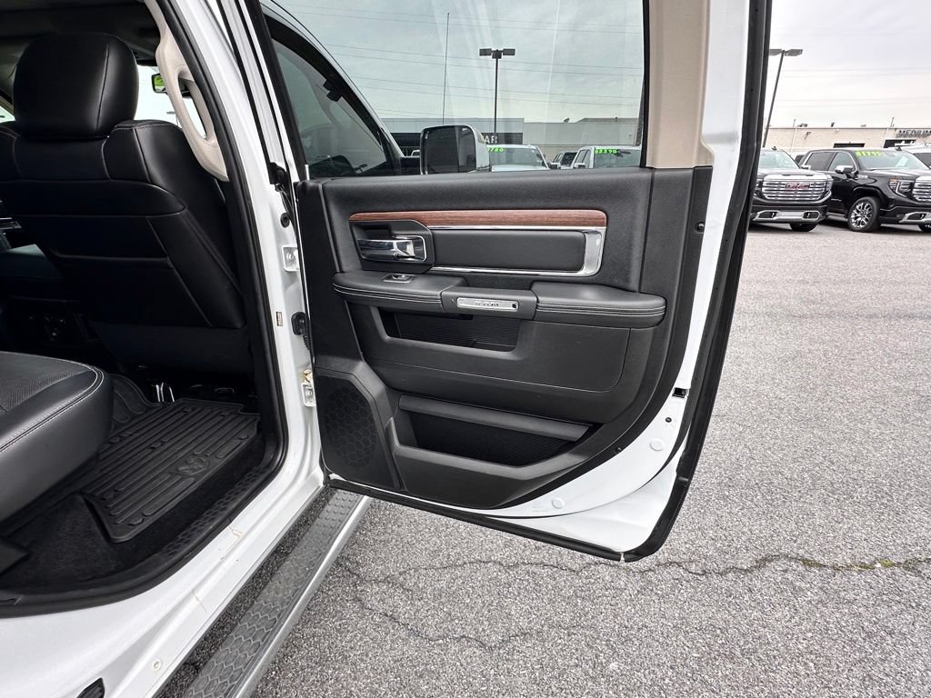 Used 2014 RAM 1500 Laramie w/ Trailer Tow Group AWD/4WD image 13