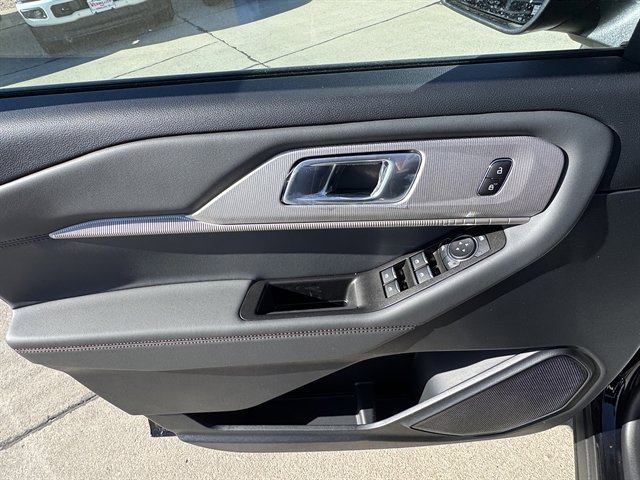 New 2026 Ford Explorer Active image 9