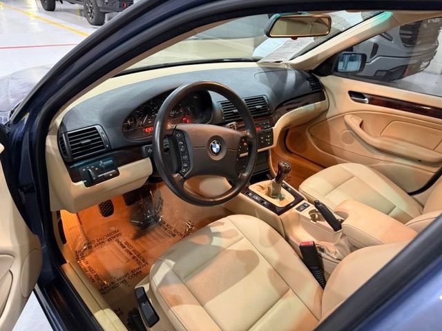 Used 2005 BMW 325xi Sedan AWD/4WD image 10