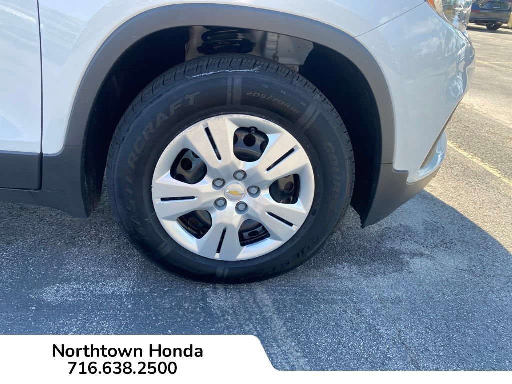 Used 2017 Chevrolet Trax LS FWD image 11