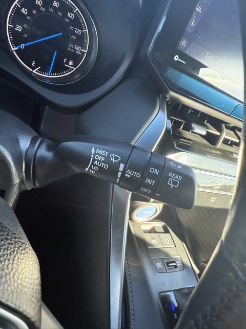 Certified 2021 Toyota Venza Limited image 25