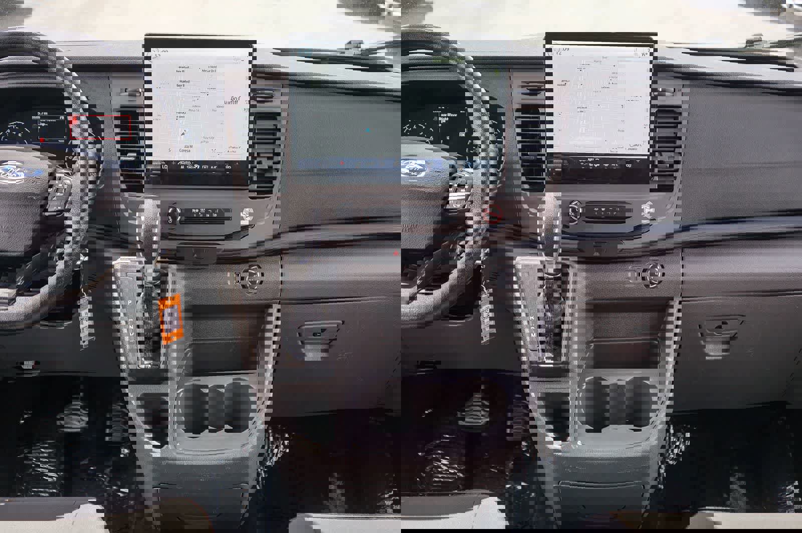 Used 2022 Ford Transit 350 XLT image 12