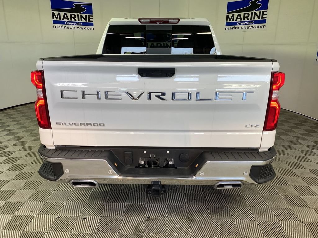 Used 2025 Chevrolet Silverado 1500 LTZ AWD/4WD image 17