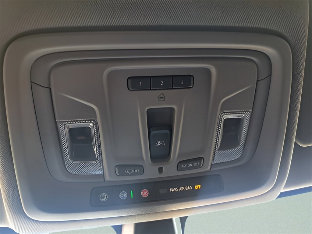 Used 2022 GMC Sierra 1500 SLT w/ SLT Premium Package image 15