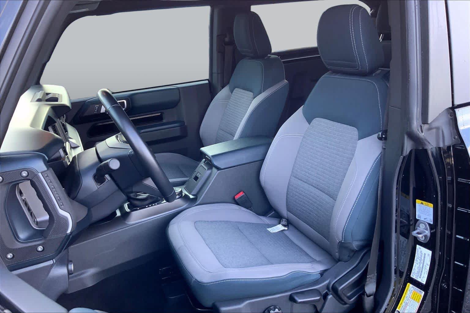 Used 2022 Ford Bronco Outer Banks AWD/4WD image 7