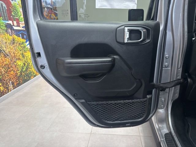 Used 2021 Jeep Wrangler Unlimited Rubicon image 37