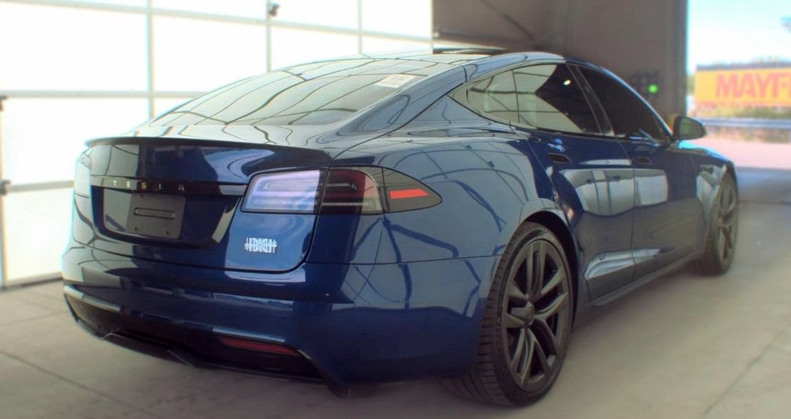 Used 2025 Tesla Model S Plaid AWD/4WD image 2