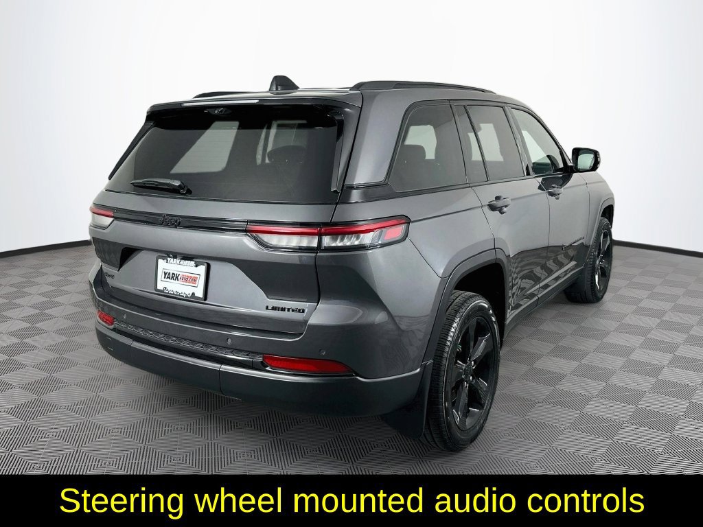 Used 2025 Jeep Grand Cherokee Limited w/ Luxury Tech Group II AWD/4WD image 10