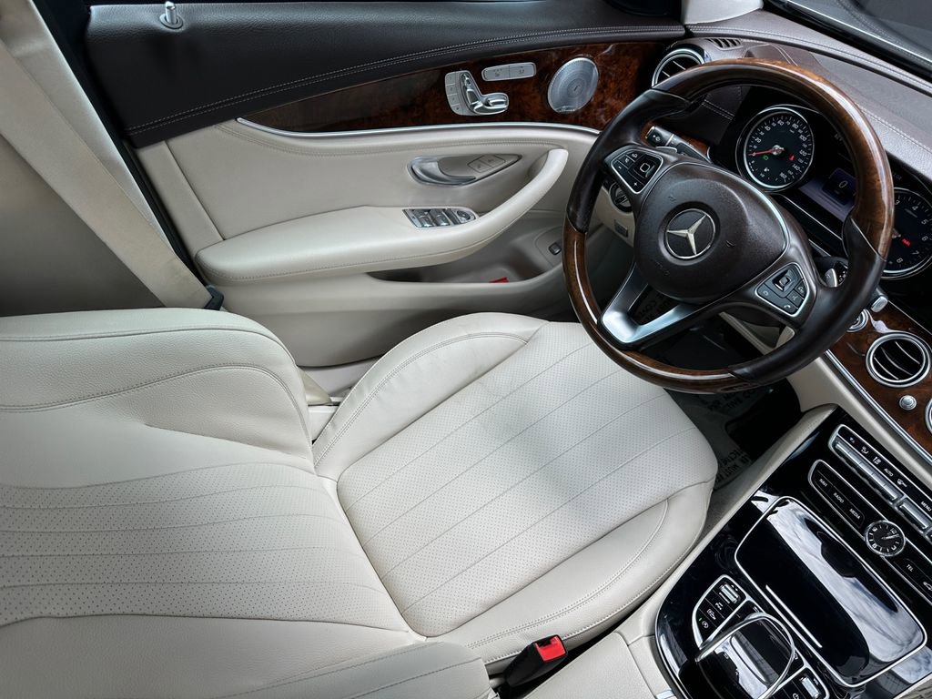Used 2017 Mercedes-Benz E 300 image 36