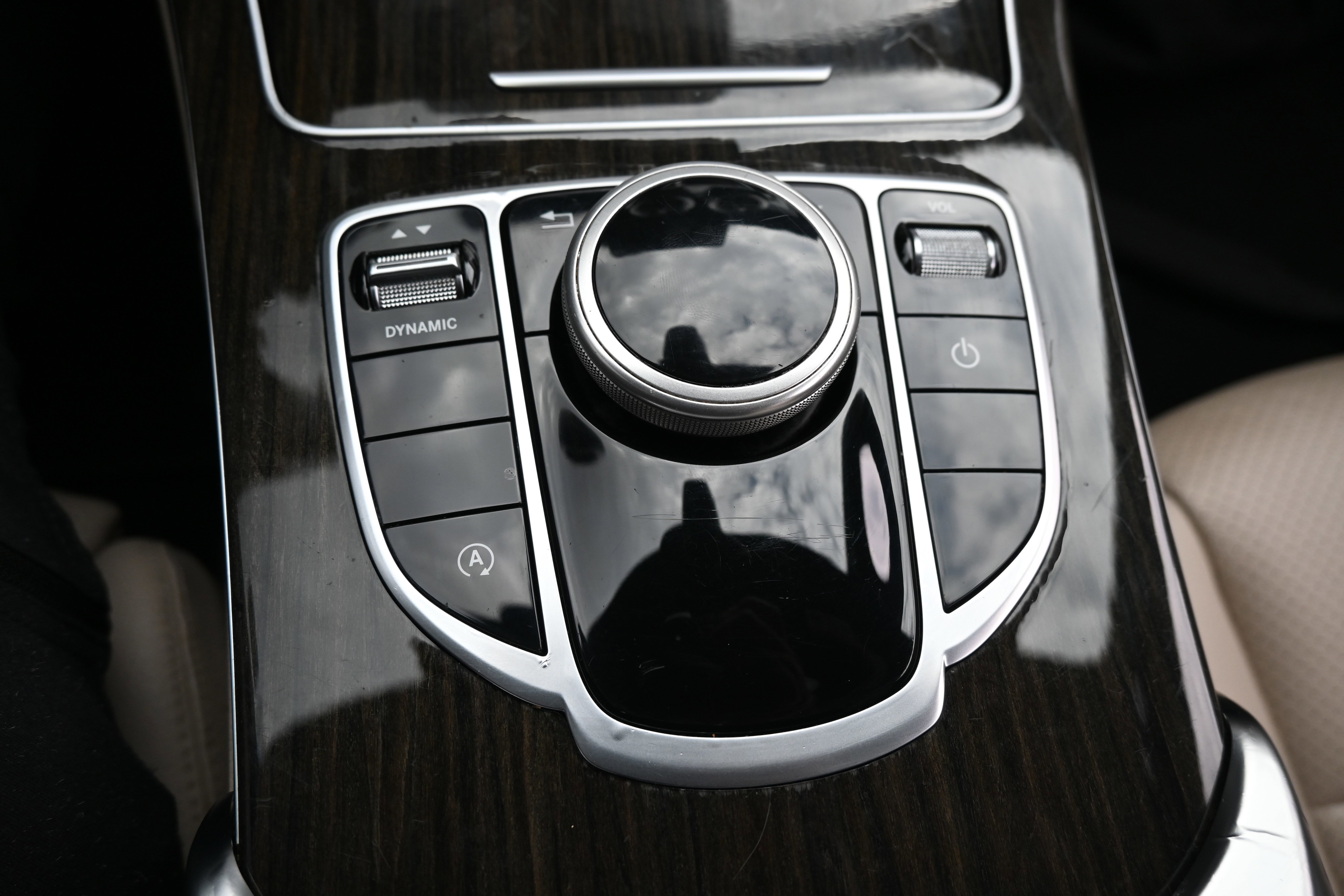 Used 2018 Mercedes-Benz C 300 4MATIC Sedan image 29