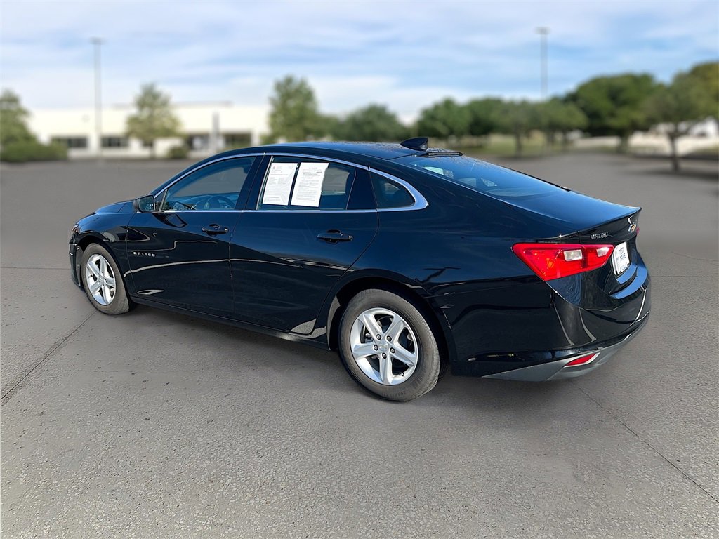 Used 2023 Chevrolet Malibu LT image 4
