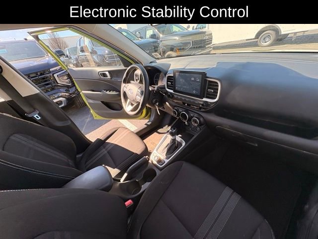 Used 2020 Hyundai Venue SEL w/ Convenience Package image 18