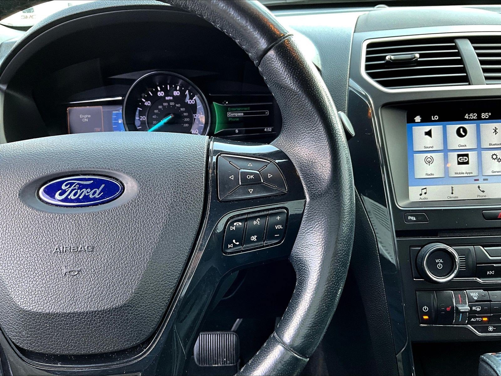 Used 2017 Ford Explorer XLT w/ Equipment Group 201A FWD image 12
