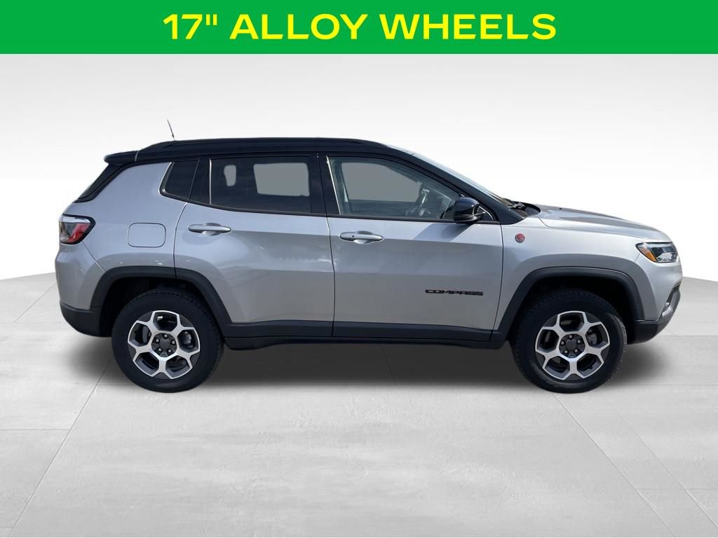 Used 2022 Jeep Compass Trailhawk w/ Trailhawk Convenience Group AWD/4WD image 6